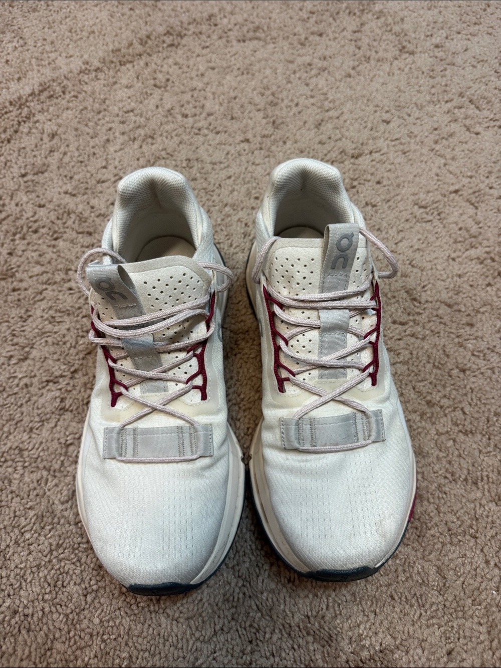 On Running Women's White Athletic Sneakers with Burgundy Accents - Picture 3 of 4